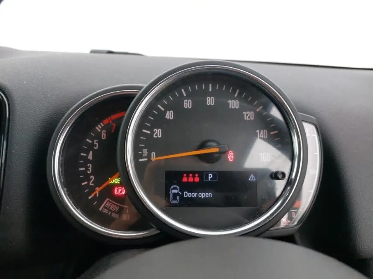 2019-mini-countryman-15-cooper-classic-auto-big-2