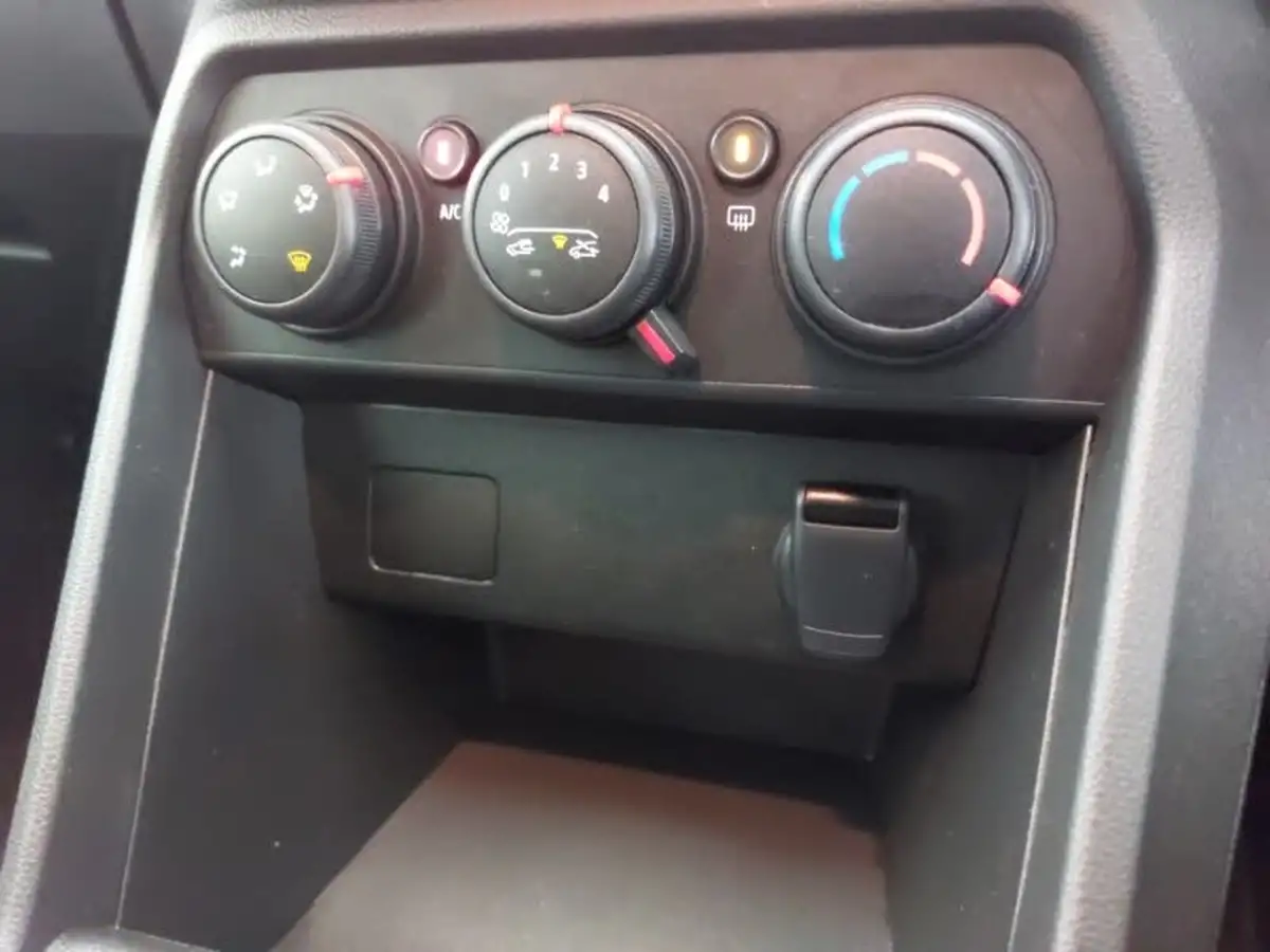 2023-dacia-sandero-stepway-10-tce-expression-90bhp-big-12