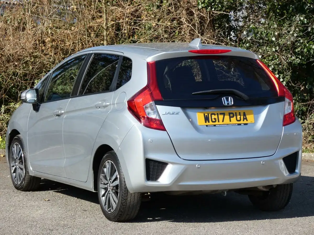 2017-honda-jazz-13-i-vtec-ex-cvt-big-9