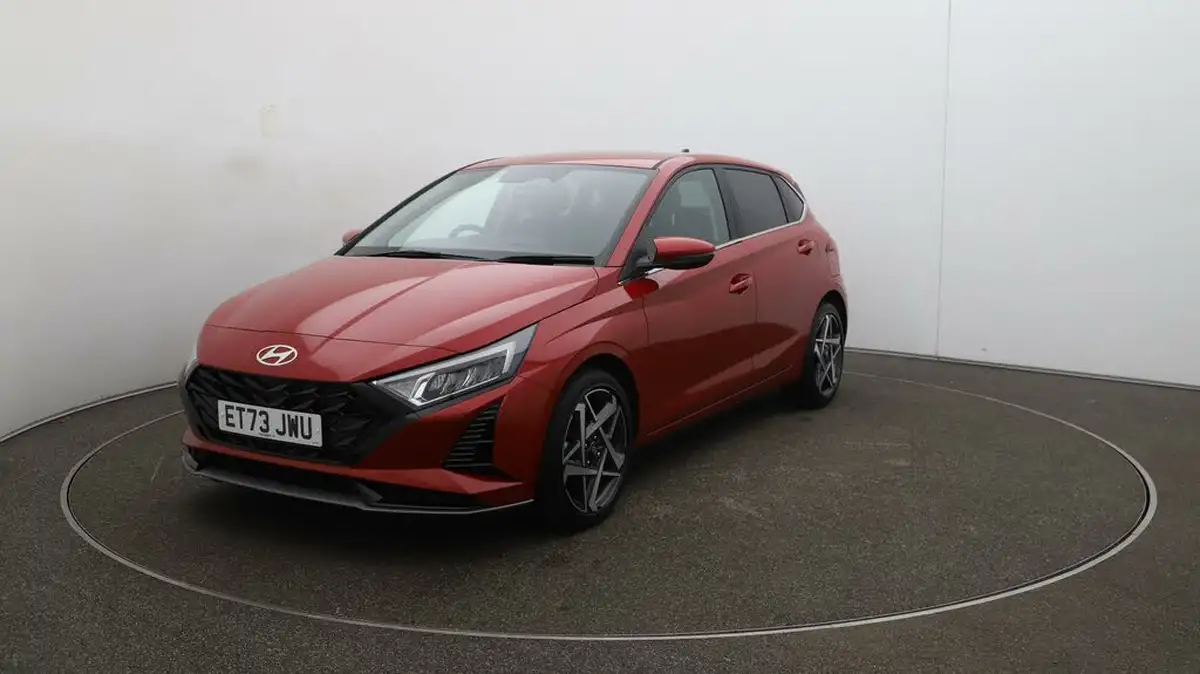 2024-hyundai-i20-10-t-gdi-premium-two-tone-roof-big-35