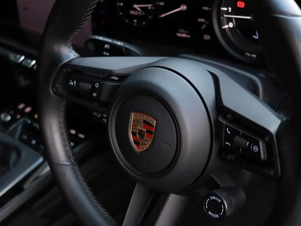 2023-porsche-911-30-carrera-t-pdk-big-13