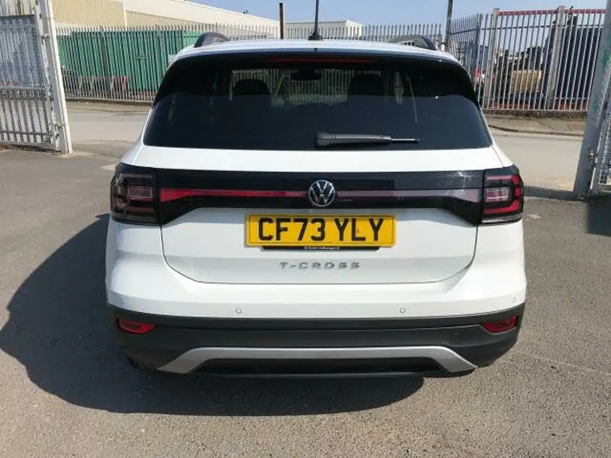 2023-volkswagen-t-cross-10-tsi-black-edition-110ps-big-7