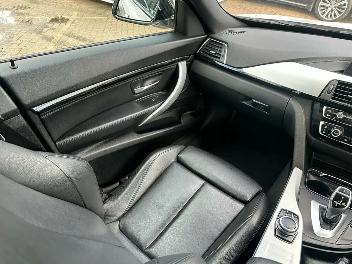 2018-bmw-3-series-20td-320d-m-sport-gt-auto-big-39