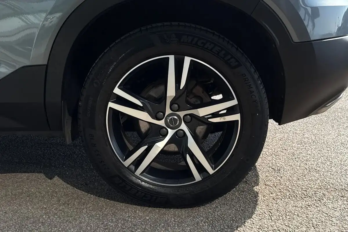 2019-volvo-xc40-15-t3-r-design-163bhp-big-10