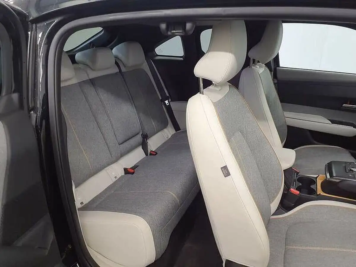 2021-mazda-mx-30-e-sport-lux-big-11