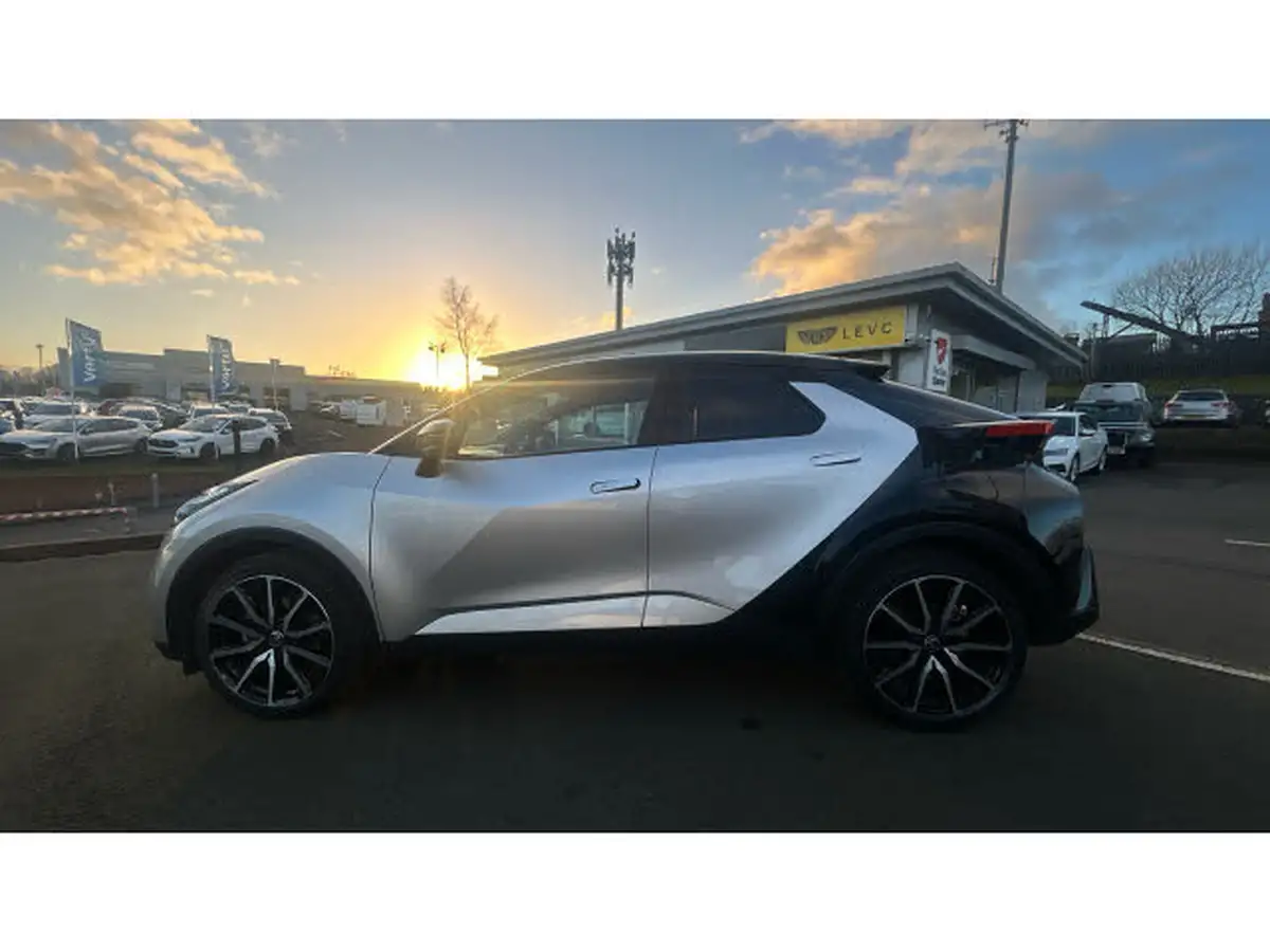 2024-toyota-c-hr-20-vvt-i-gr-sport-220bhp-plug-in-safety-packpremium-pack-big-16