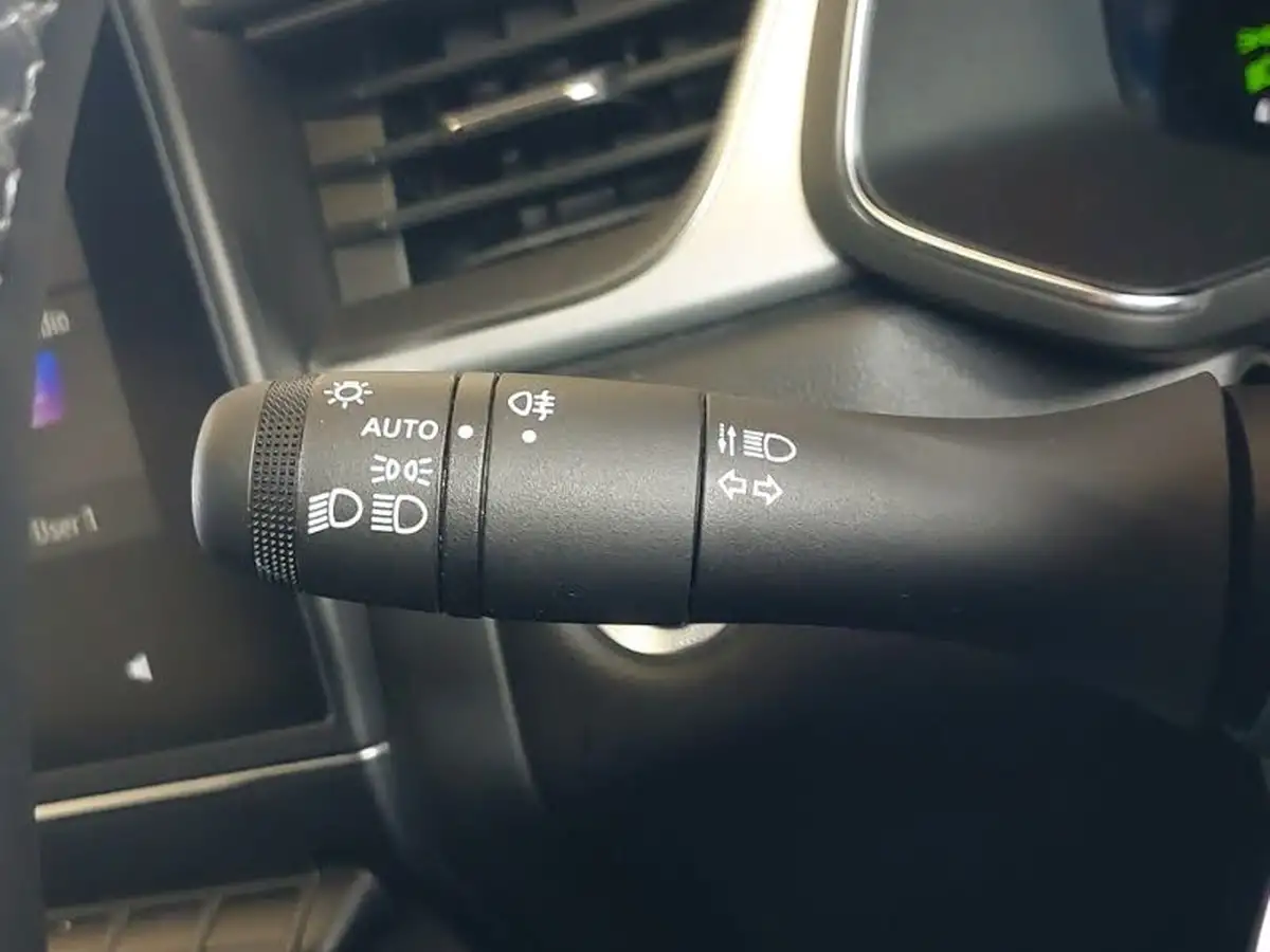 2023-renault-captur-16-techno-160ps-plug-in-big-15