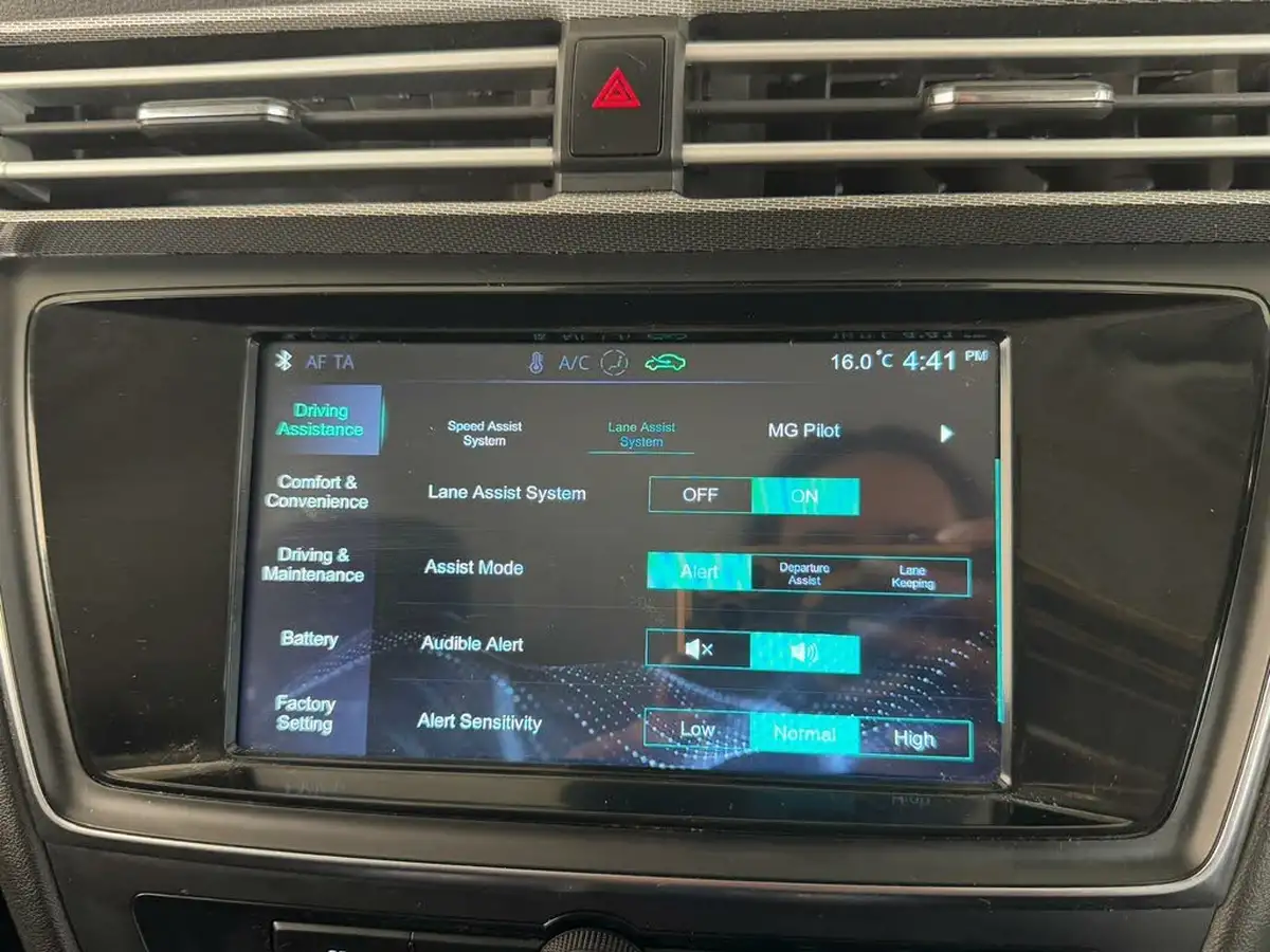 2021-mg-mg5-e-excite-ev-long-range-big-48