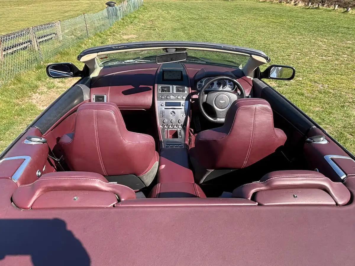 2005-aston-martin-db9-59-touchtronic-big-10
