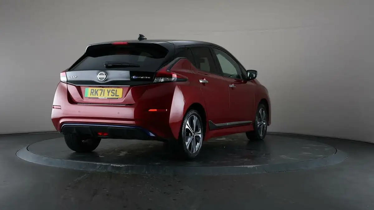 2021-nissan-leaf-e-e-tekna-big-68