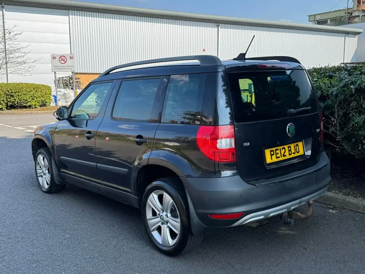 2012-skoda-yeti-20td-se-plus-112ps-big-4