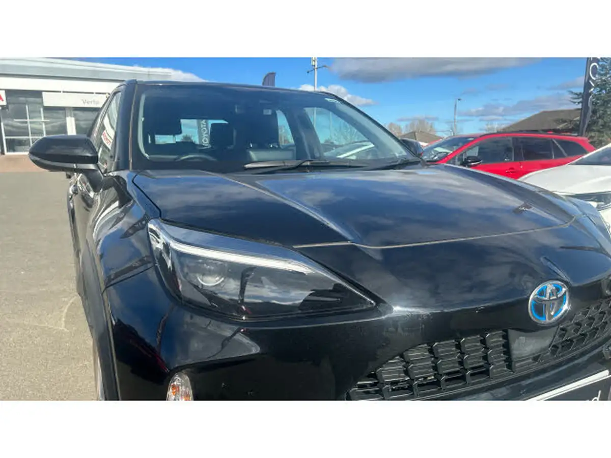 2023-toyota-yaris-cross-15-vvt-i-icon-big-26