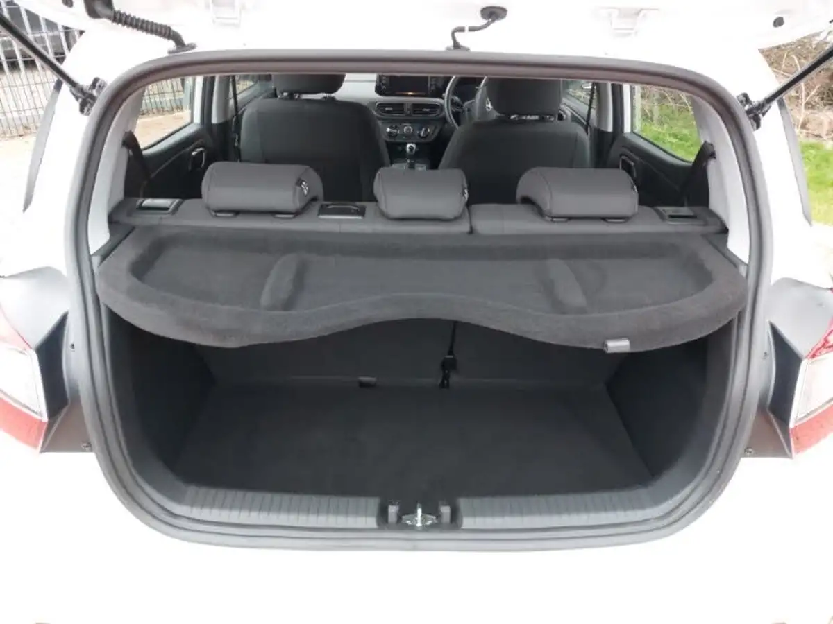 2024-hyundai-i10-10-advance-63ps-auto-big-7