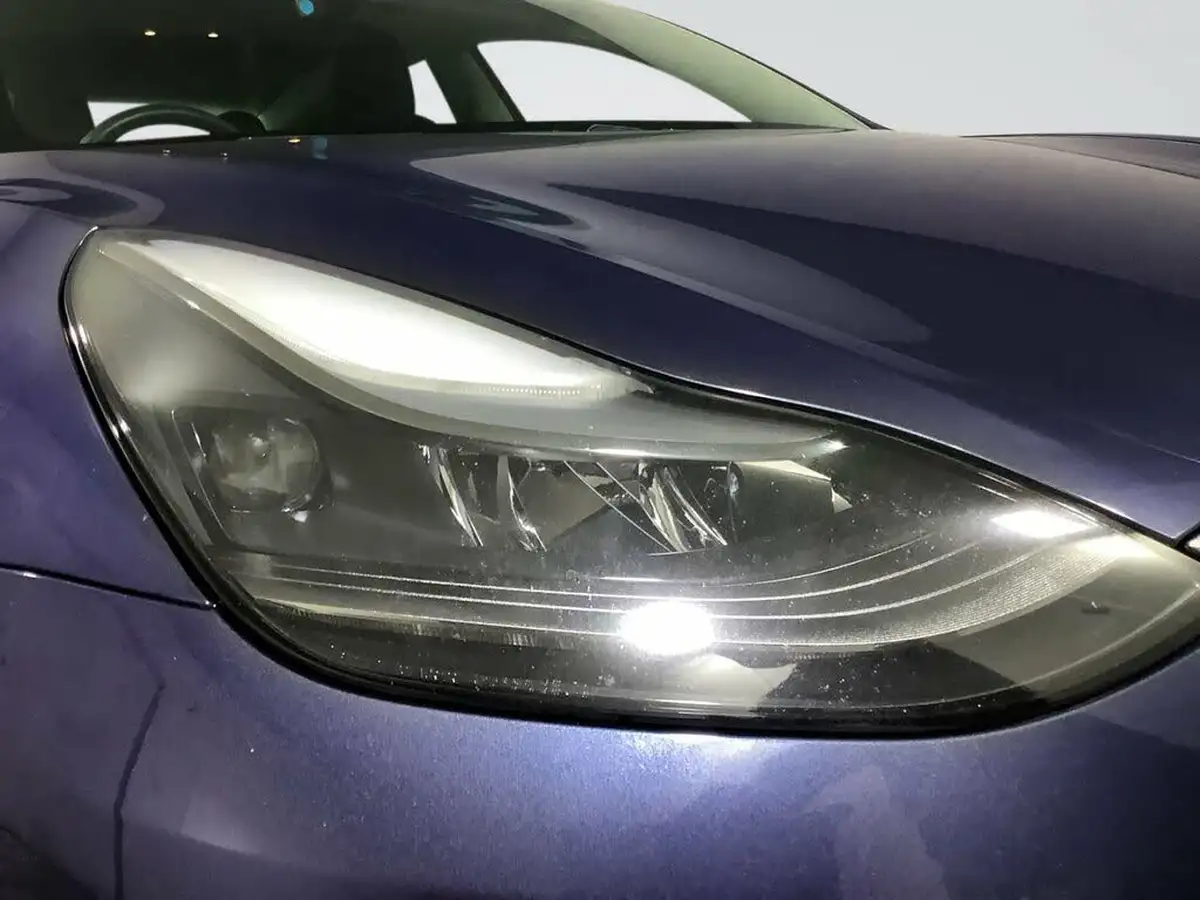 2020-tesla-model-3-e-long-range-big-16