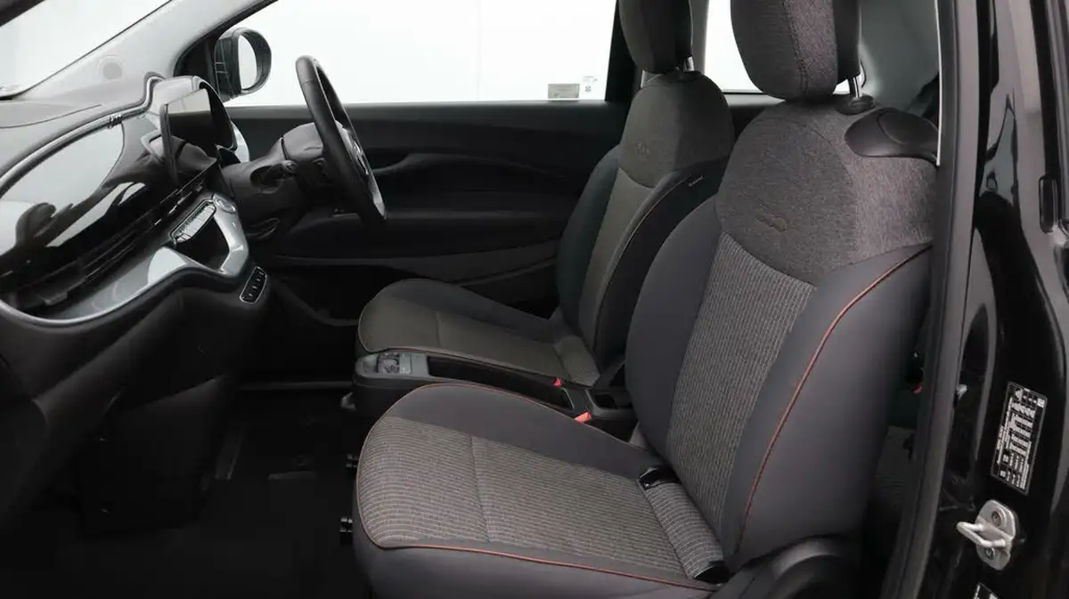 2022-fiat-500-e-icon-117bhp-big-14