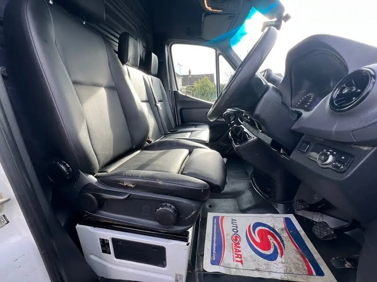 2019-mercedes-benz-sprinter-21cdi-314-l2h1-143pseu6c-panel-van-fwd-big-40