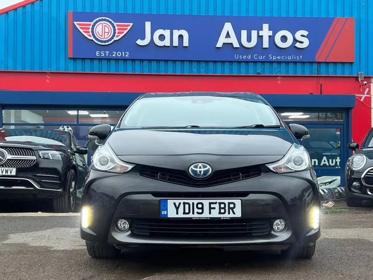 2019-toyota-prius-18-vvt-i-excel-big-16