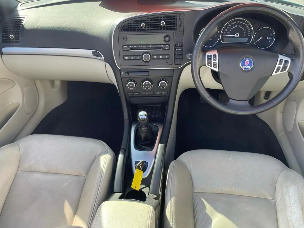 2008-saab-9-3-19td-vector-150ps-convertible-2d-big-16