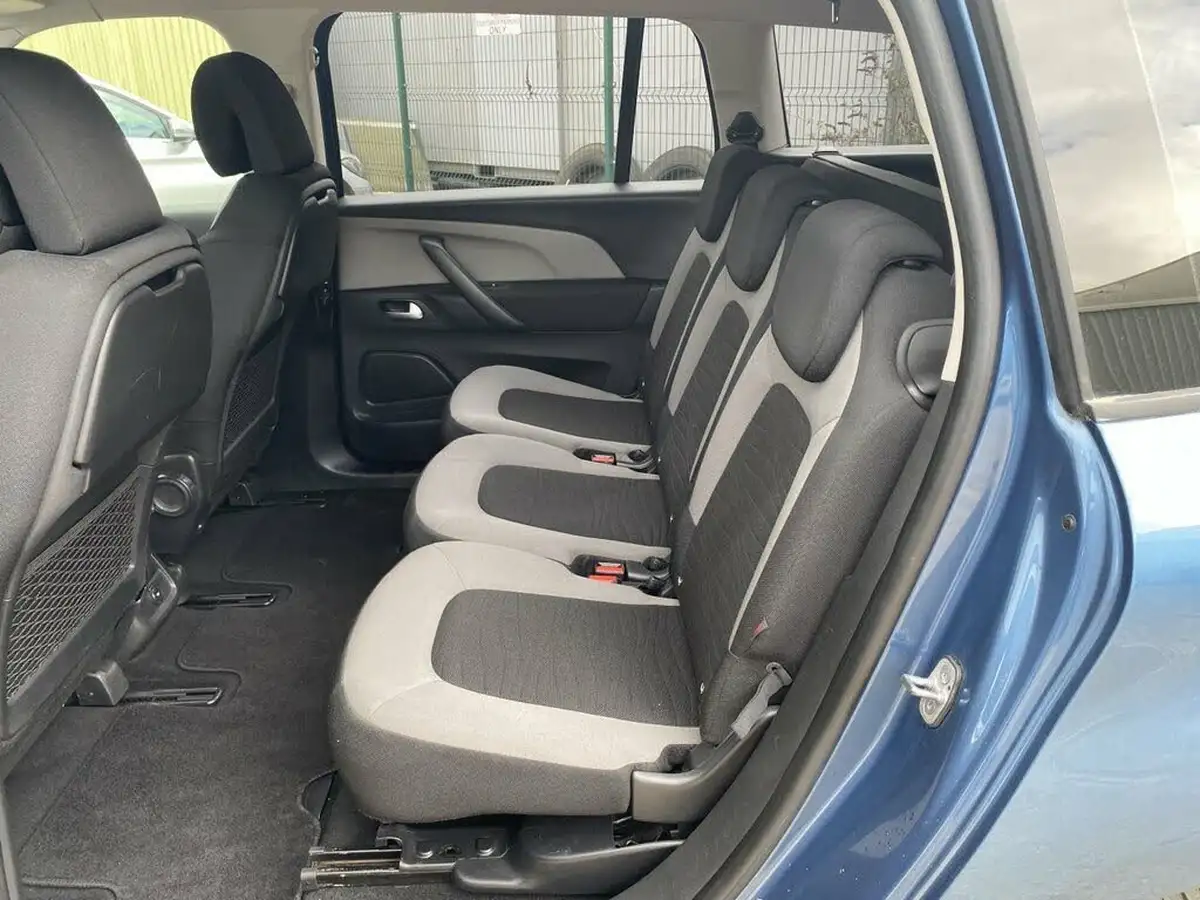 2016-citroen-grand-c4-picasso-16bluehdi-exclusive-big-22