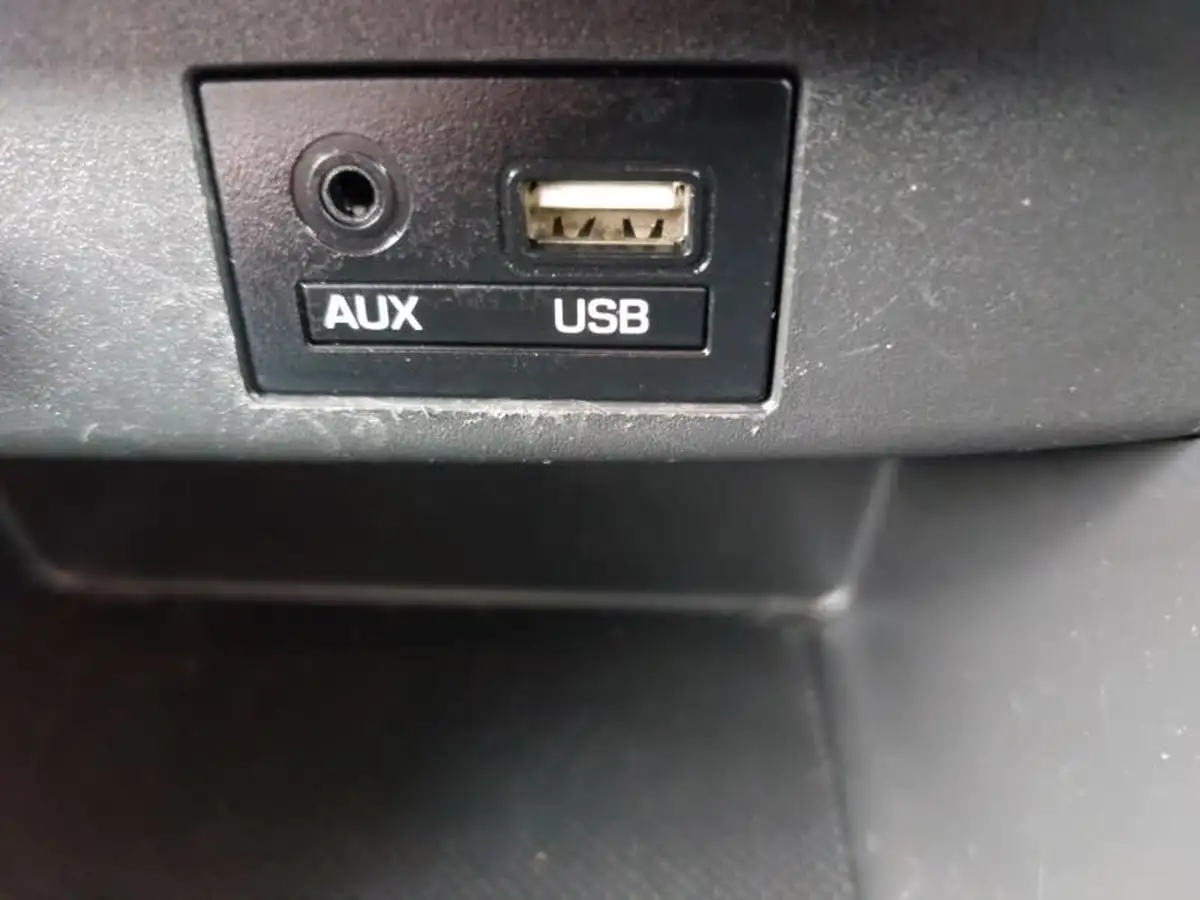 2019-hyundai-i10-10-play-big-14