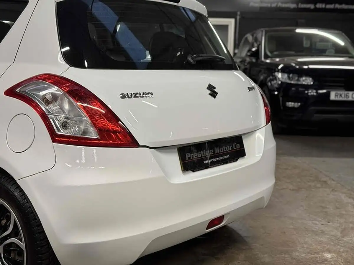2012-suzuki-swift-12-sz2-5d-big-13