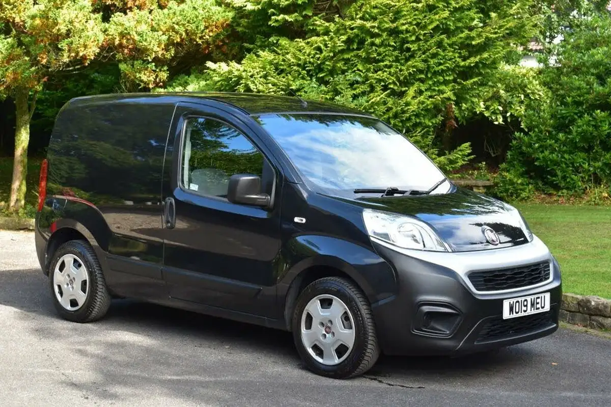 2019-fiat-fiorino-14-cargo-tecnico-8v-75-eu6dt-big-28