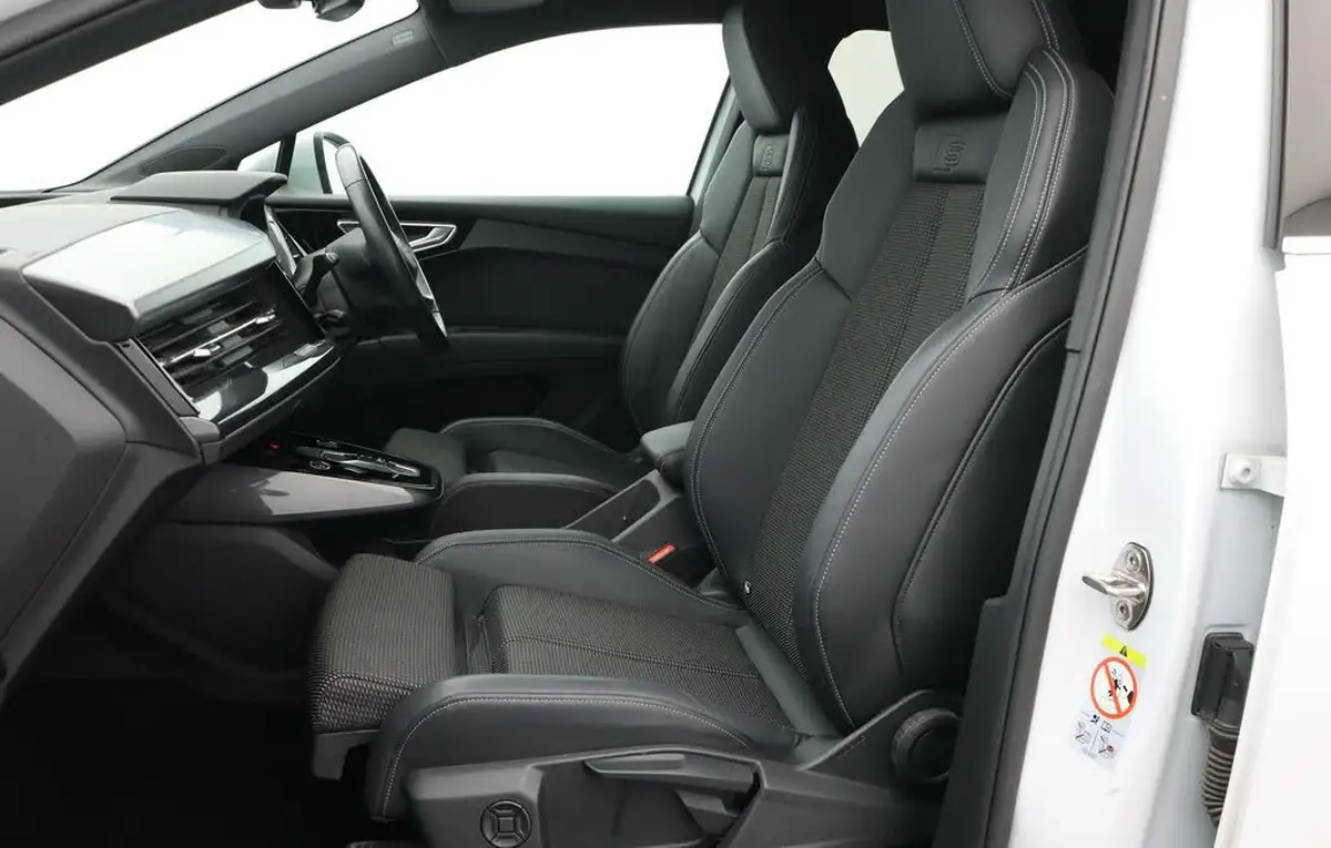 2021-audi-q4-e-tron-40e-s-line-station-wagon-big-14