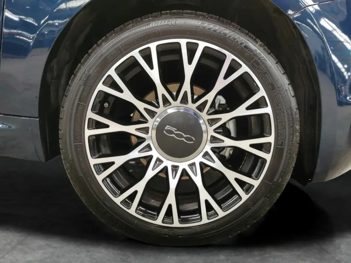 2024-fiat-500-10-top-big-26