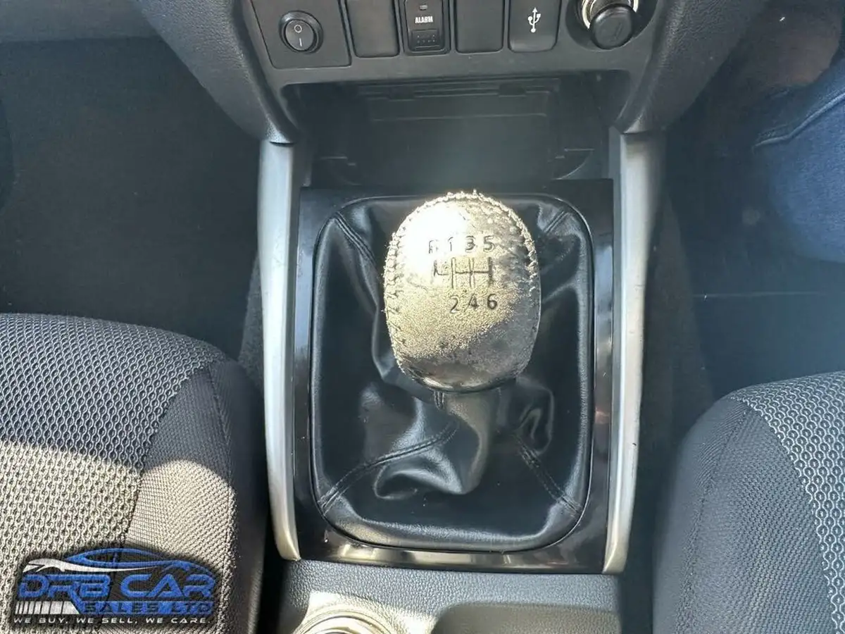 2019-mitsubishi-l200-24di-d-titan-eu6b-big-15