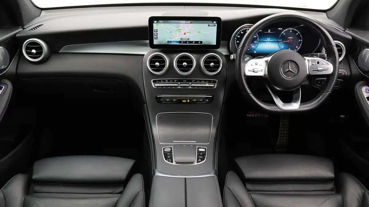 2020-mercedes-benz-glc-class-20d-glc300d-amg-line-premium-plus-station-wagon-5d-big-13