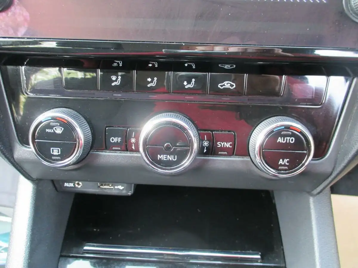 2017-skoda-octavia-14-tsi-se-l-estate-big-20