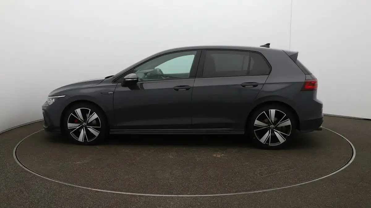 2021-volkswagen-golf-20tdi-gtd-big-58