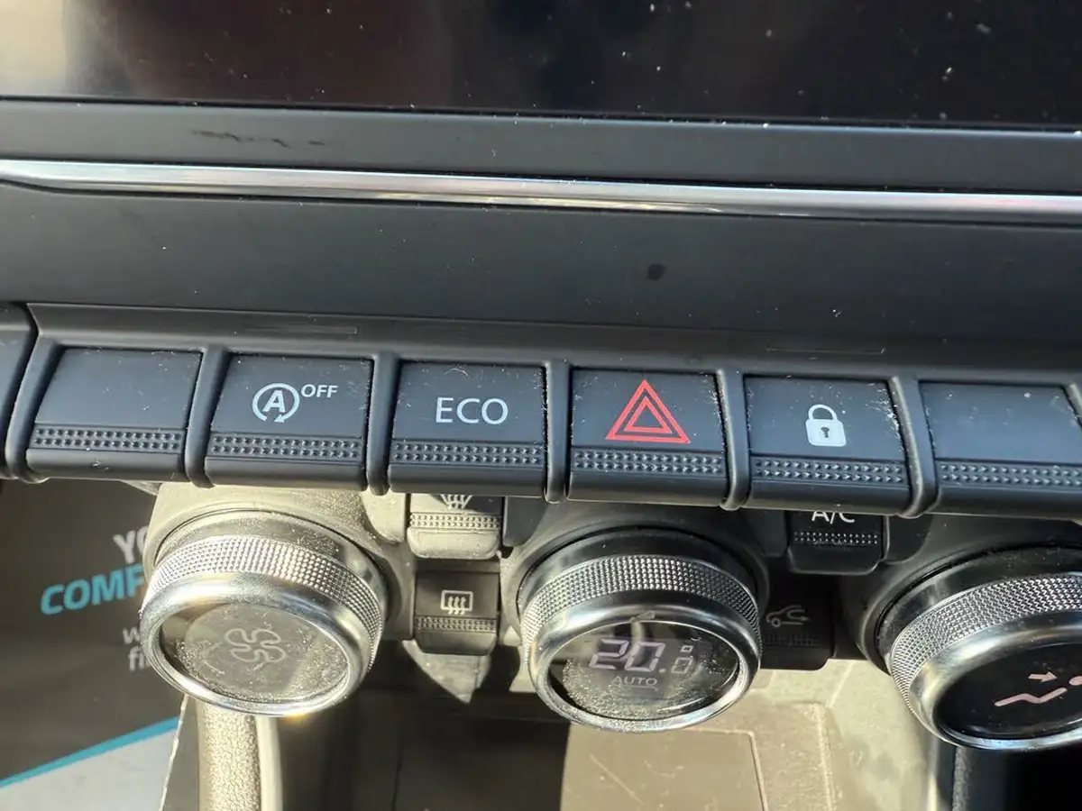 2022-renault-captur-13-tce-iconic-edition-edc-auto-big-45