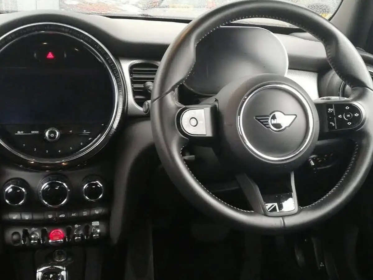 2021-mini-cooper-15-cooper-exclusive-hatchback-5d-auto-big-6