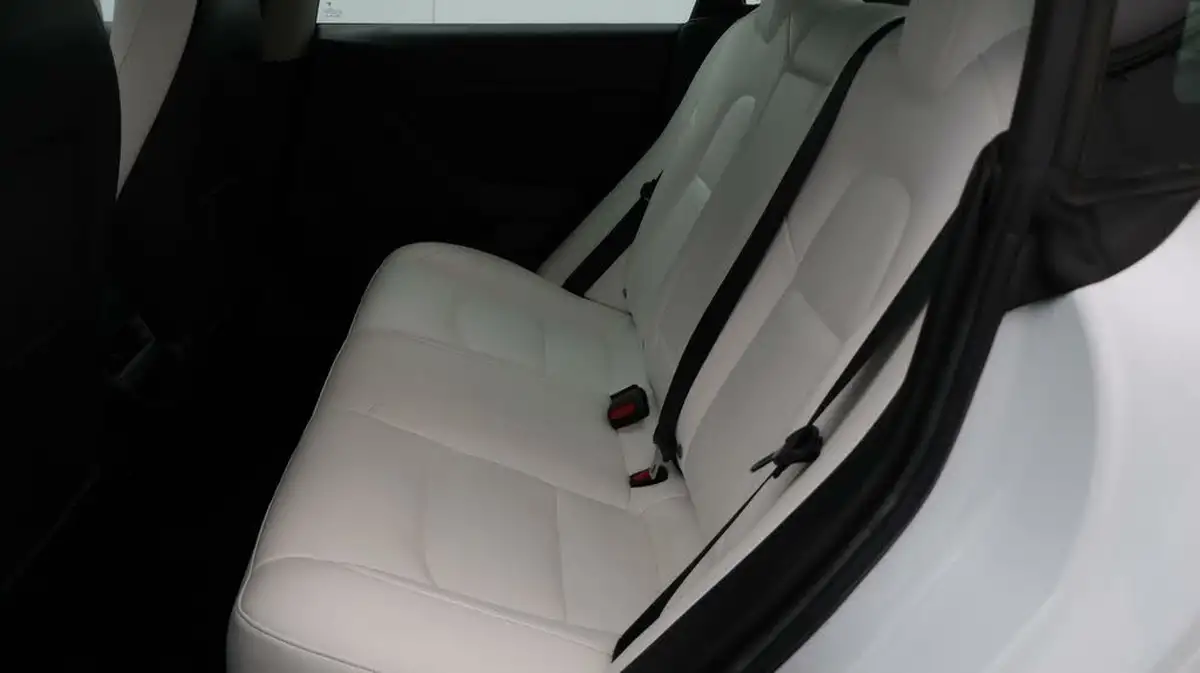2021-tesla-model-3-e-standard-plus-big-16