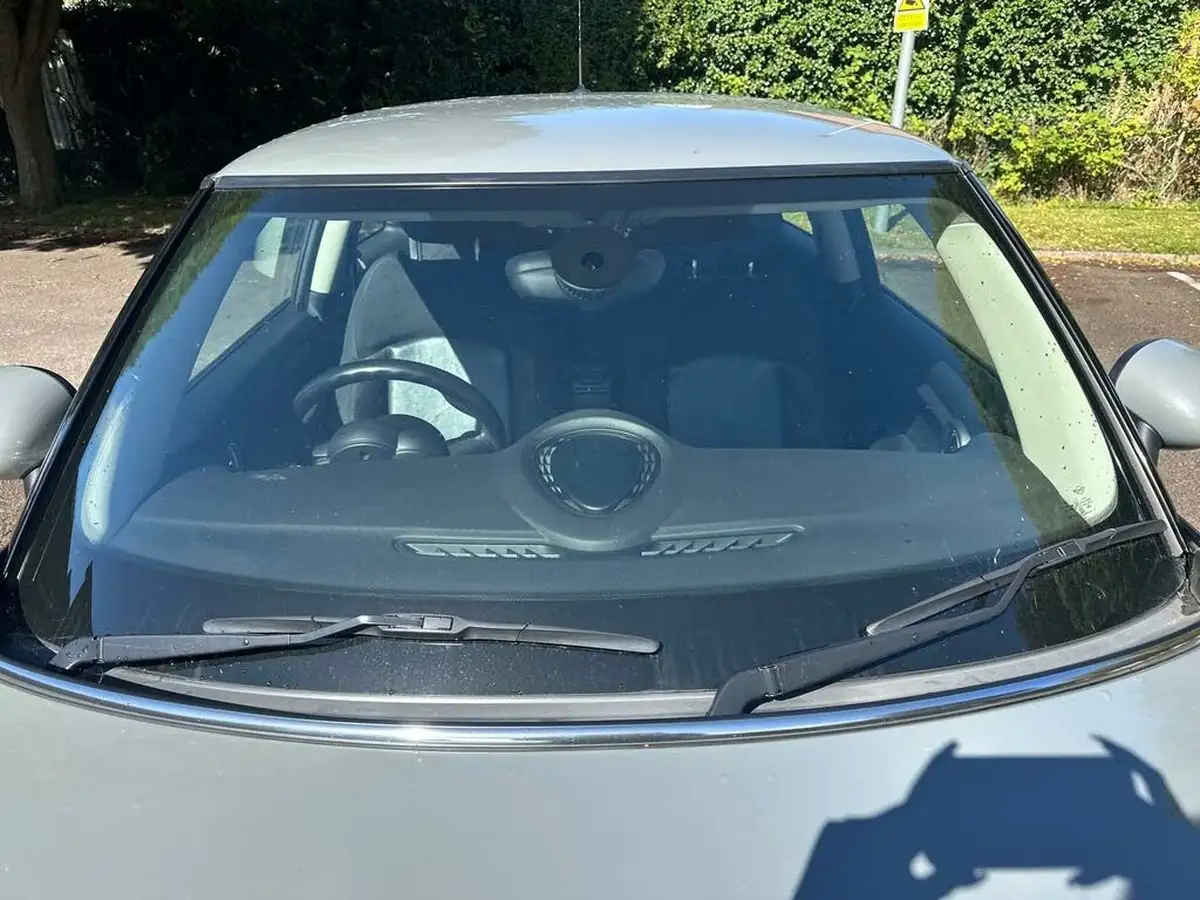 2019-mini-cooper-15-cooper-classic-hatchback-3d-big-23