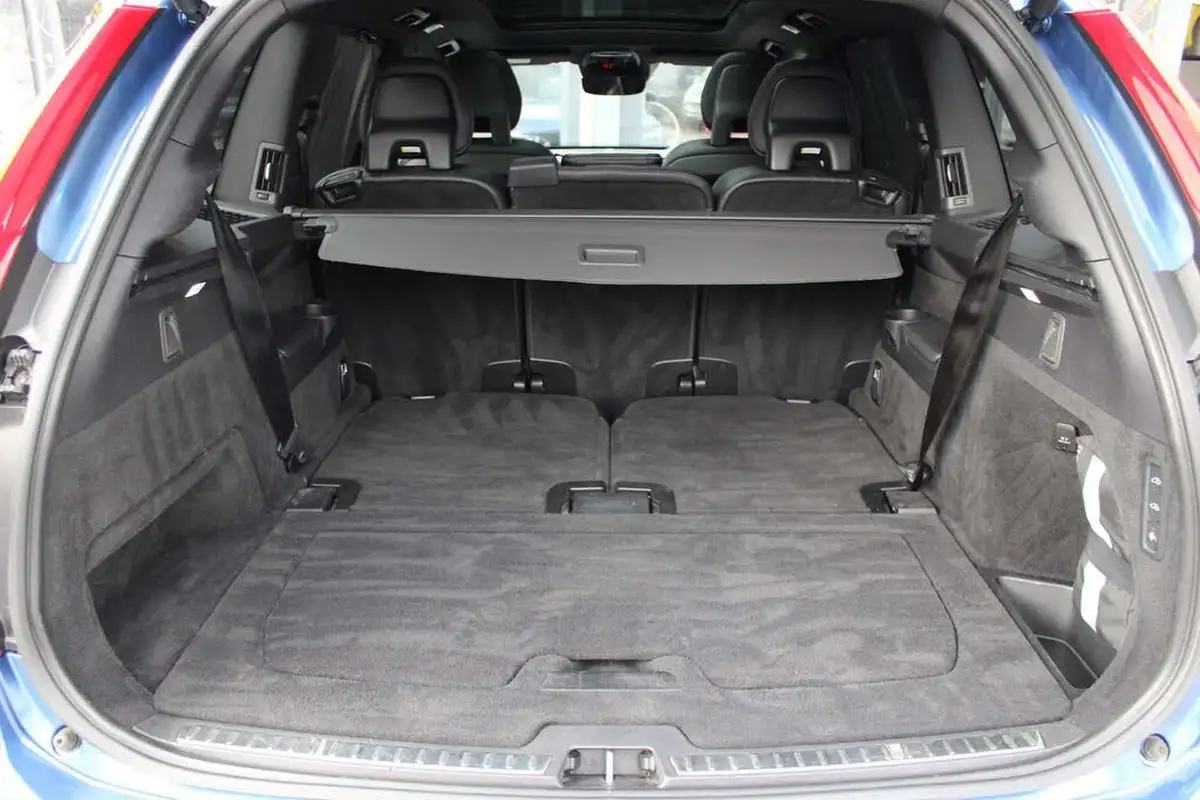 2019-volvo-xc90-20-t8-r-design-pro-390bhp-big-44