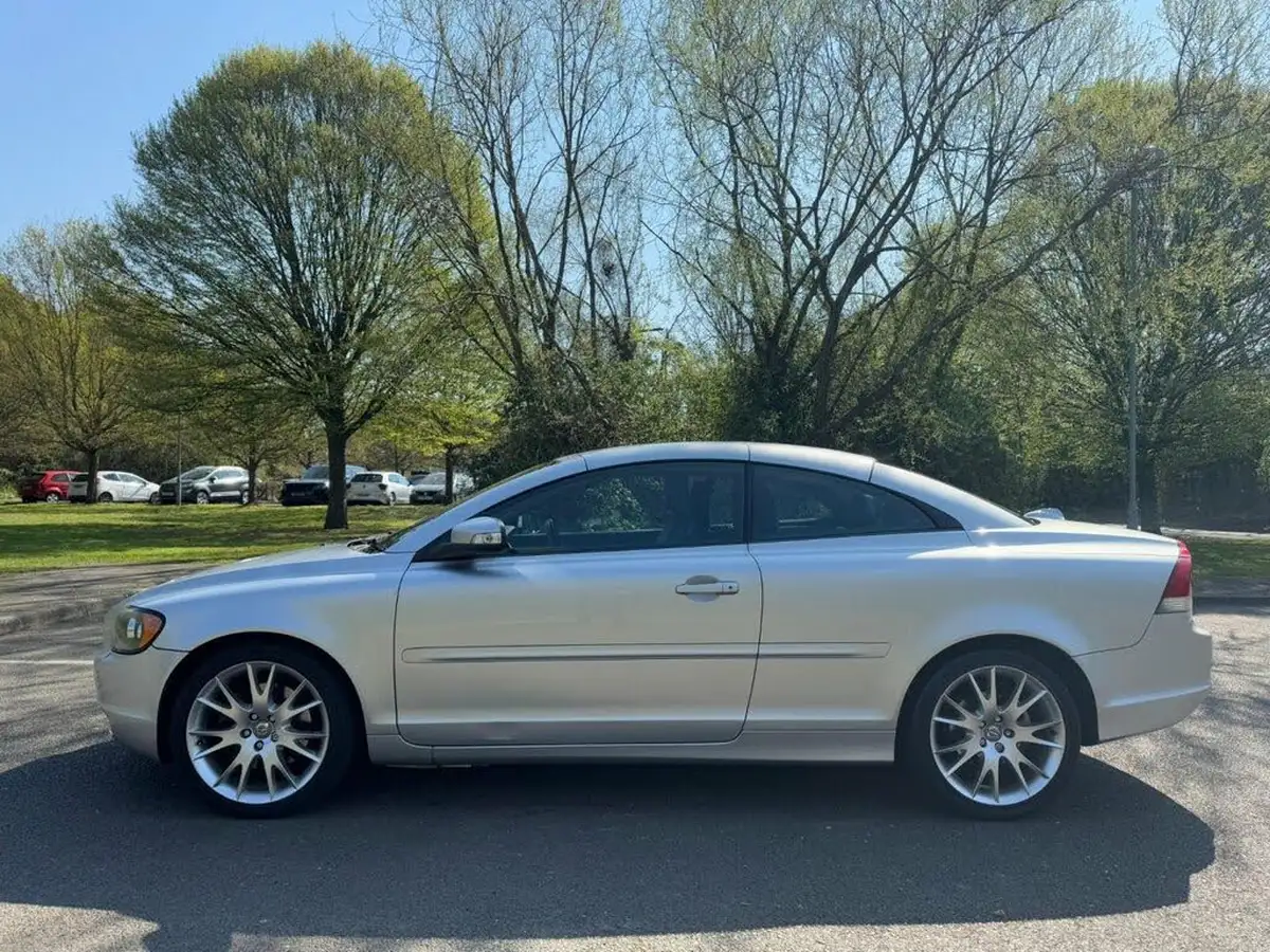 2007-volvo-c70-24-se-lux-geartronic-big-3