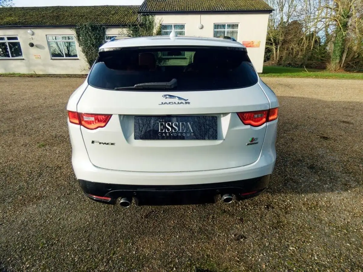 2018-jaguar-f-pace-30td-s-awd-big-19