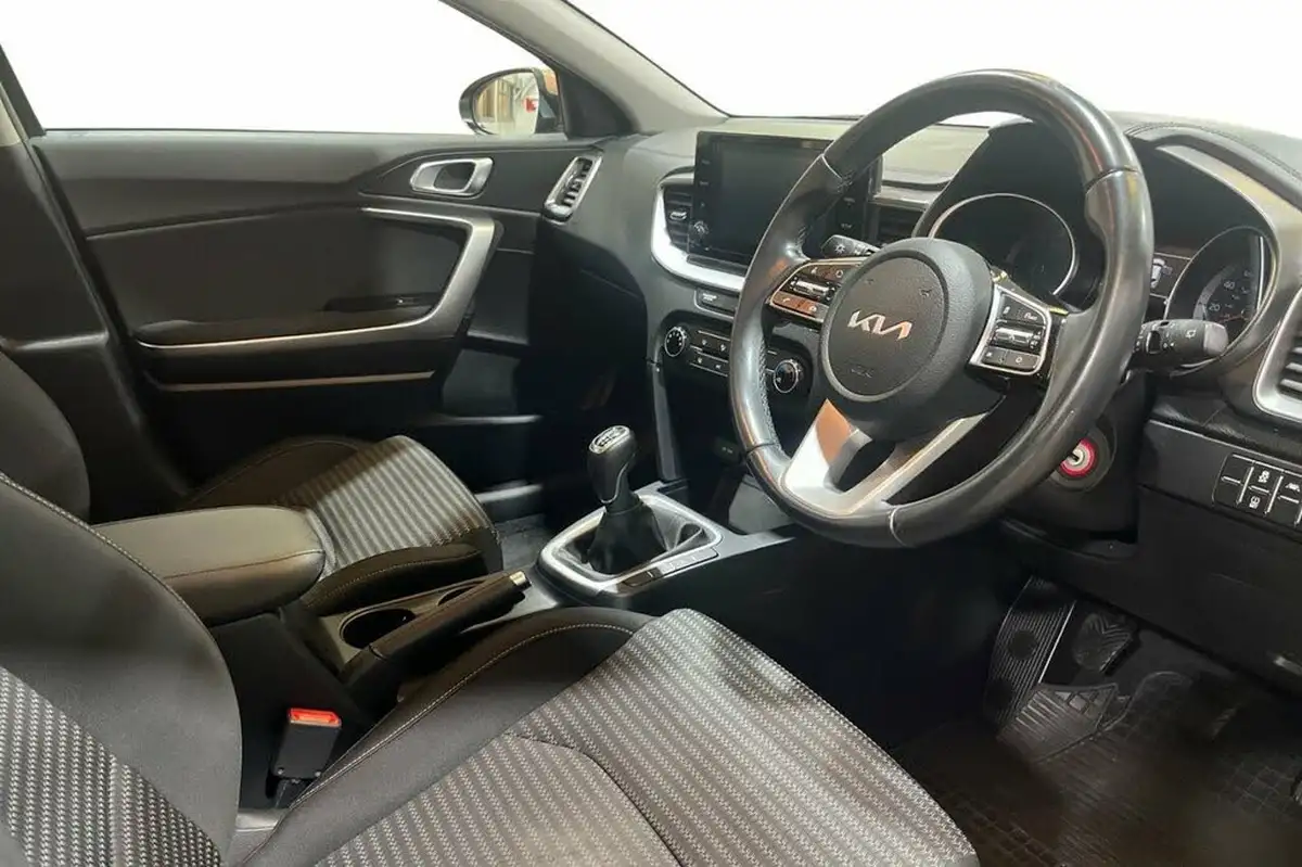 2021-kia-xceed-10-t-gdi-2-big-8