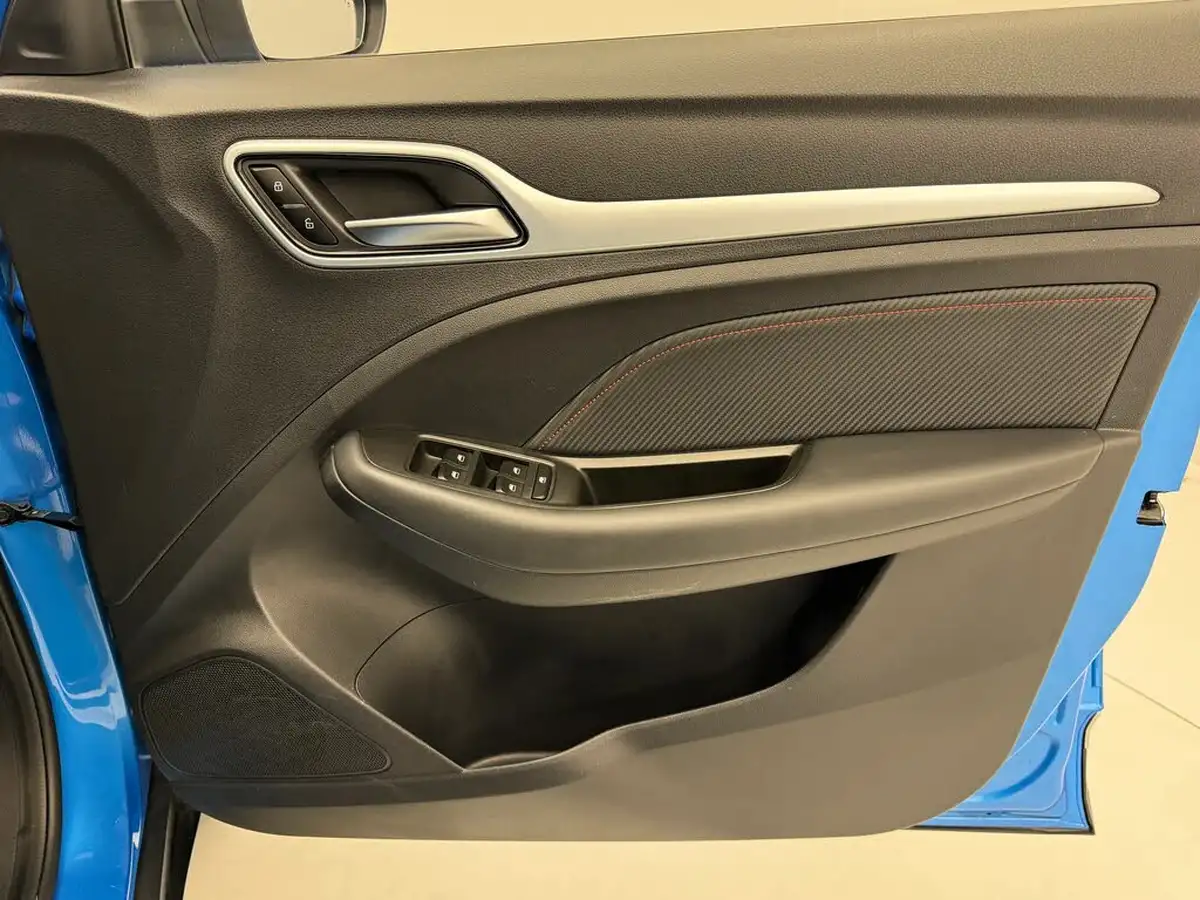 2024-mg-zs-suv-10t-gdi-exclusive-big-19