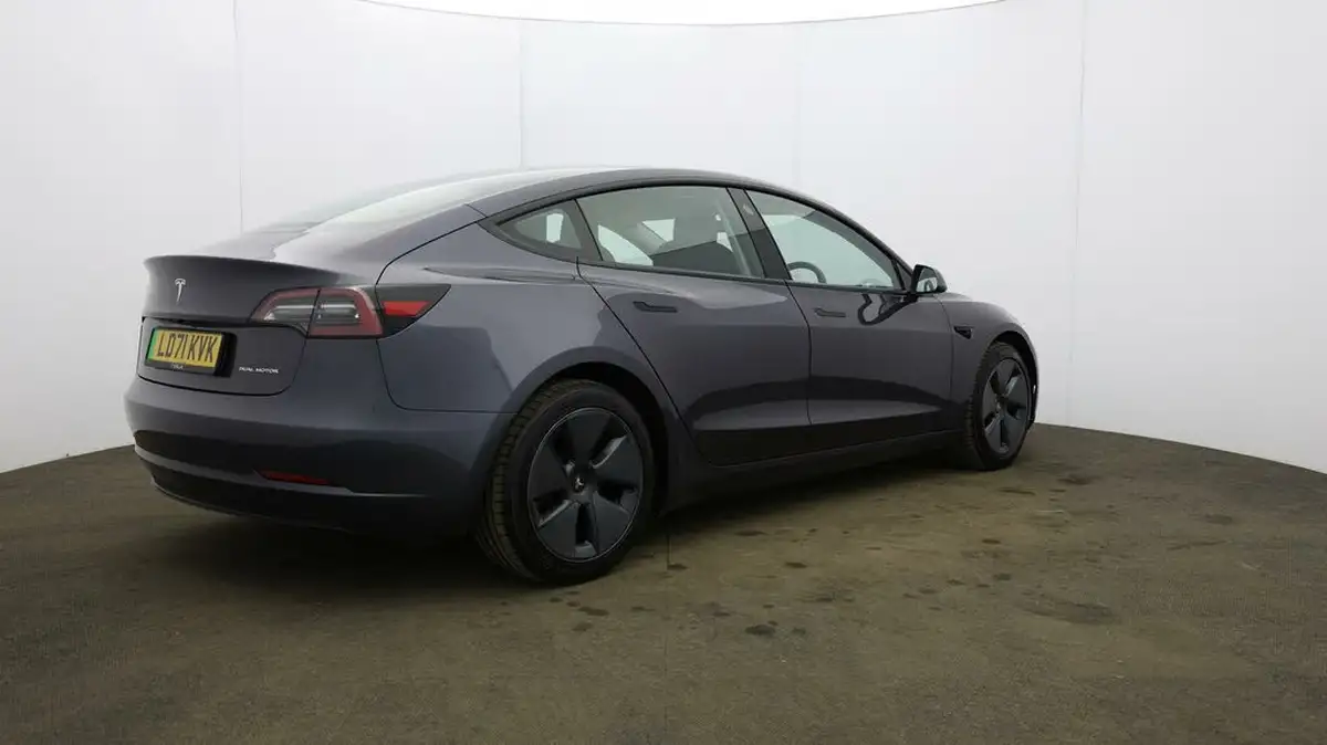 2021-tesla-model-3-e-long-range-awd-big-58