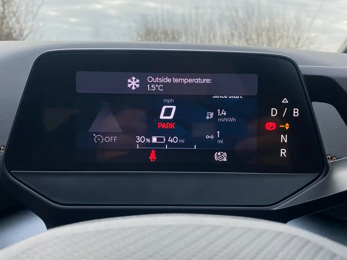 2022-cupra-born-e-v3-204ps-58kwh-big-5