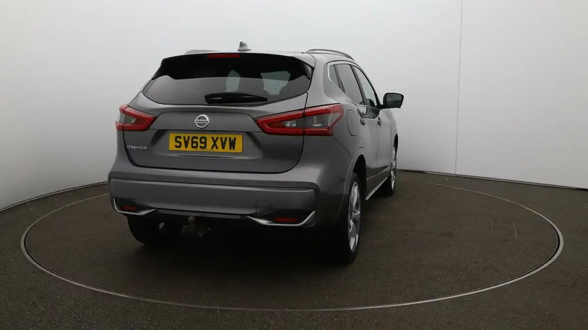 2019-nissan-qashqai-17dci-tekna-4x4-cvt-big-48