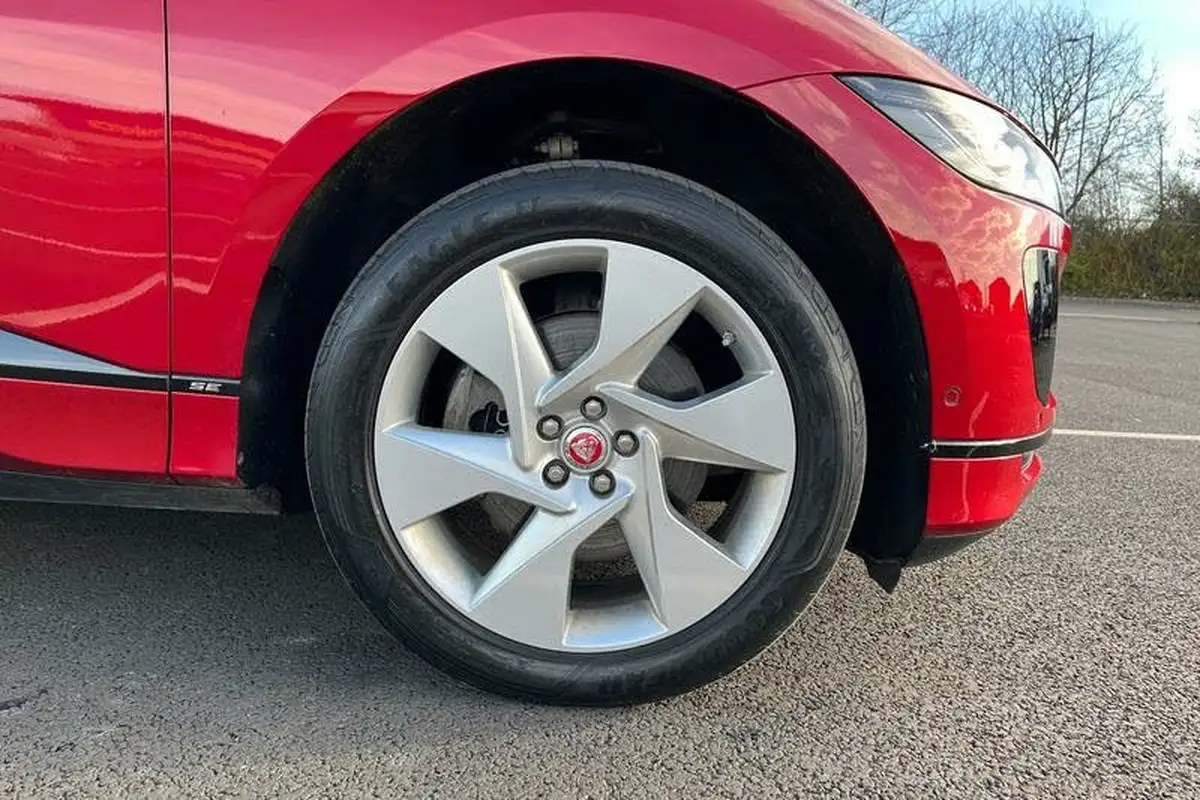 2019-jaguar-i-pace-ev400-se-big-8