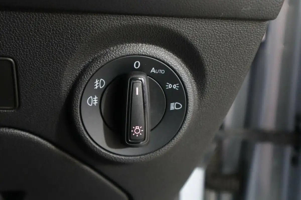 2019-seat-leon-20-tsi-cupra-290-ss-big-23