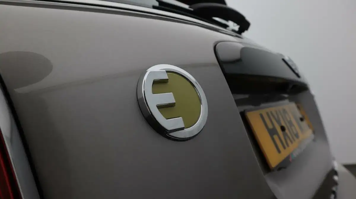 2018-mini-countryman-15-cooper-s-e-phev-ss-big-23
