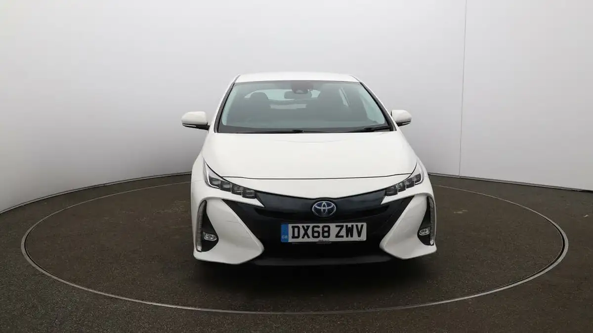 2018-toyota-prius-18-vvt-i-business-edition-plus-ss-big-38