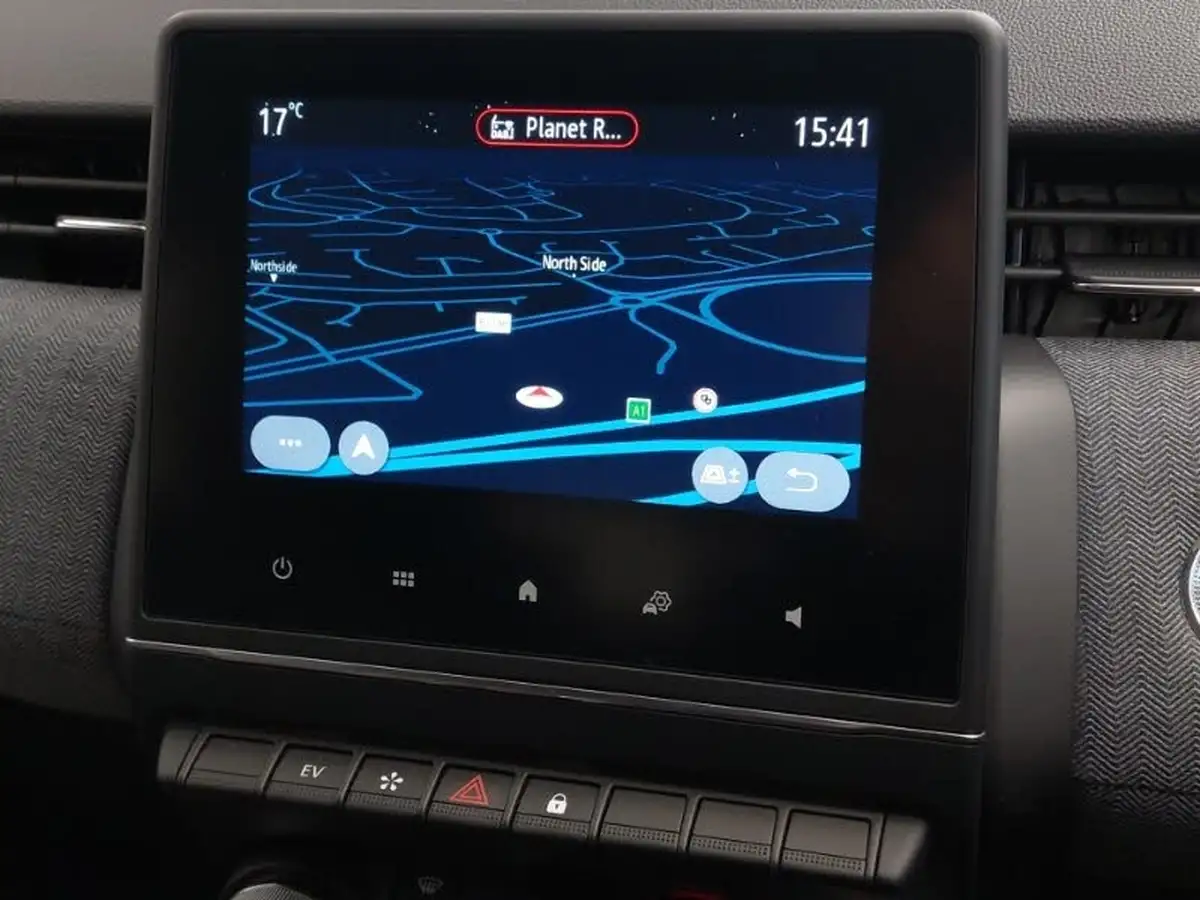 2024-renault-clio-16-techno-big-13