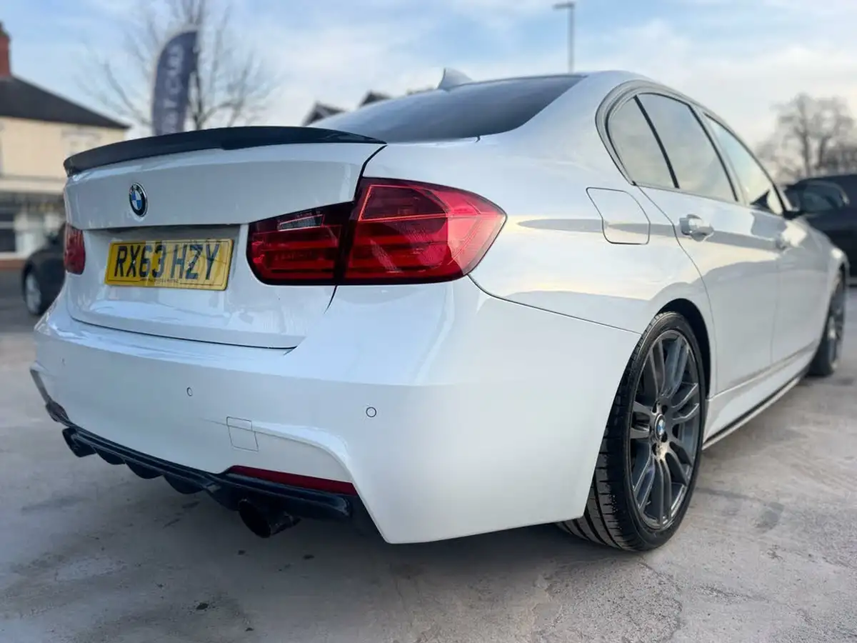 2013-bmw-3-series-20-328i-m-sport-ss-saloon-4d-big-22